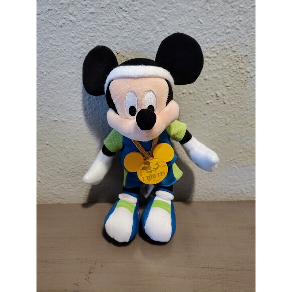 Walt Disney World Marathon run Disney Mickey Mouse Plush 2018 Fast Shipping Wdw - Picture 12 of 12